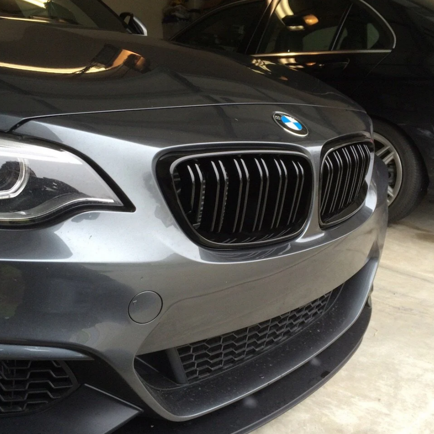 Gloss black double front grille for BMW F22 2 series