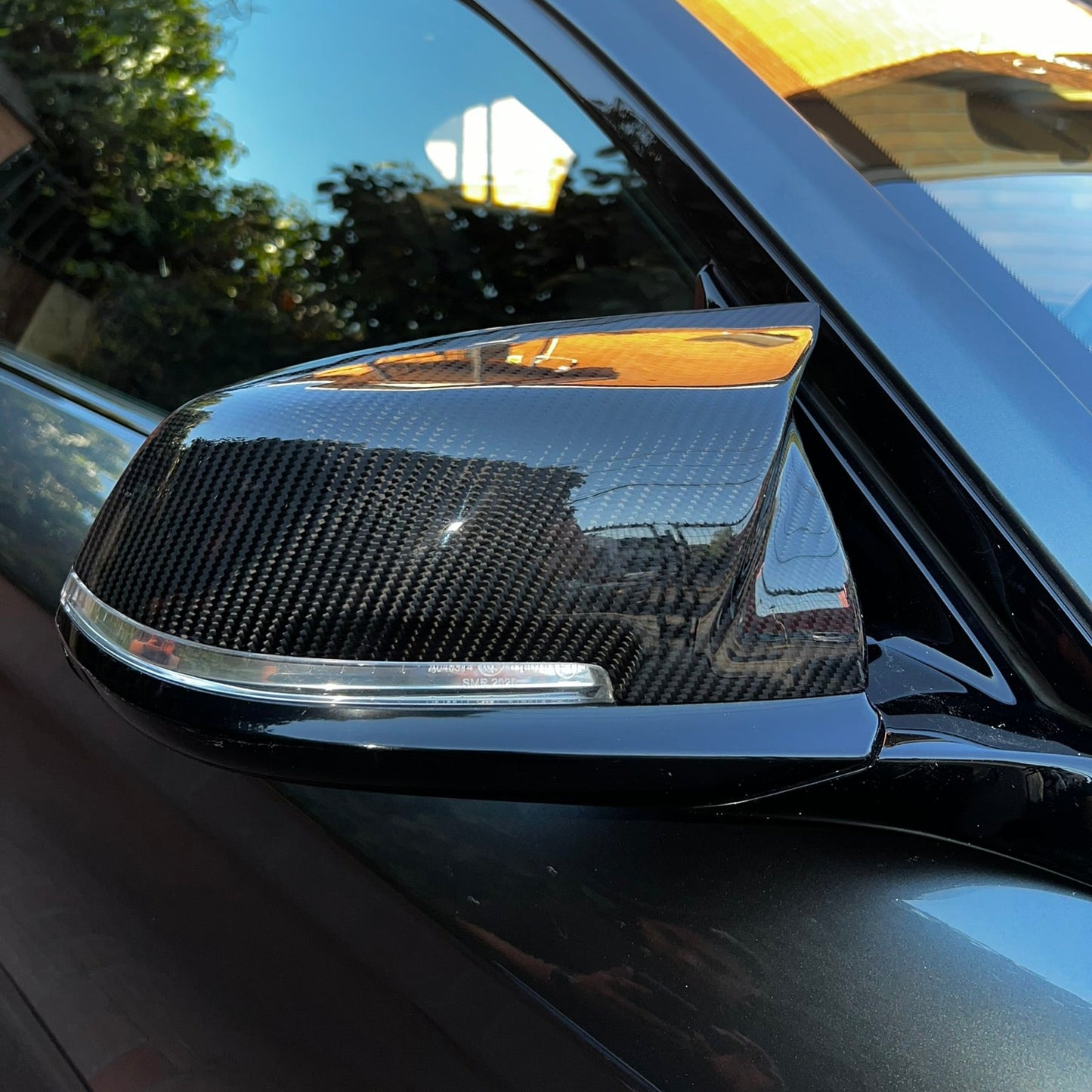 ELITE BMW M PACK - REAL CARBON FIBER MIRRORS + SEQUENTIAL SIDE MIRROR LIGHTS